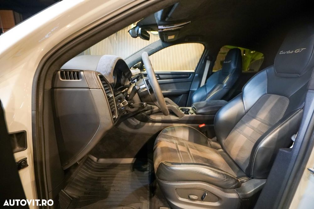 Porsche Cayenne Coupe - 21