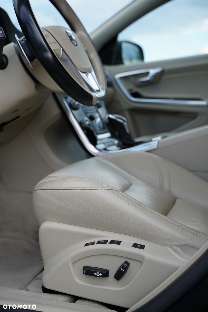 Volvo S60 T5 Drive-E Summum - 18
