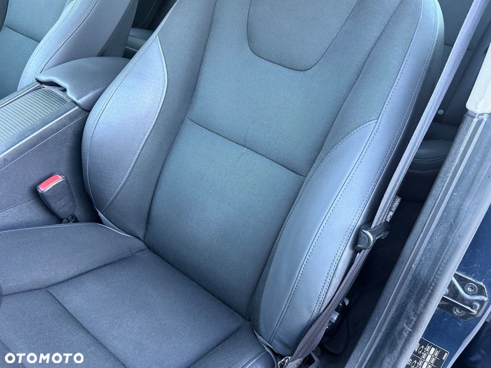 Volvo V60 2.0T - 15