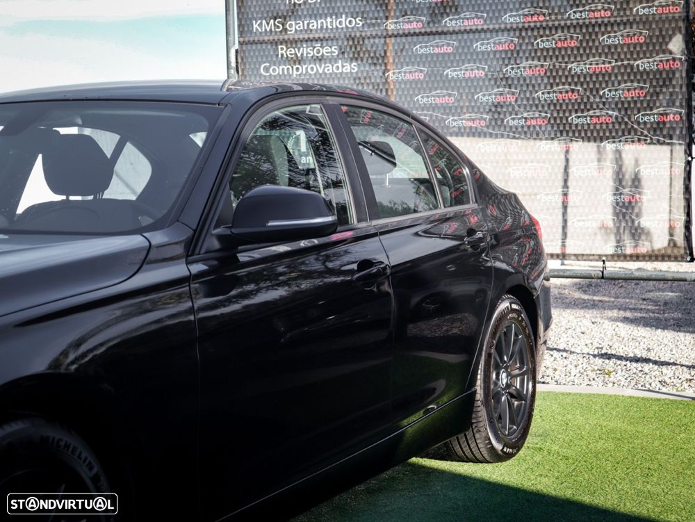 BMW 320 d EfficientDynamics Auto Line Sport - 3