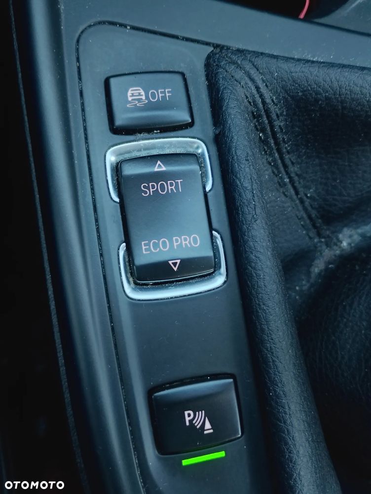 BMW Seria 1 114d Sport Line - 9