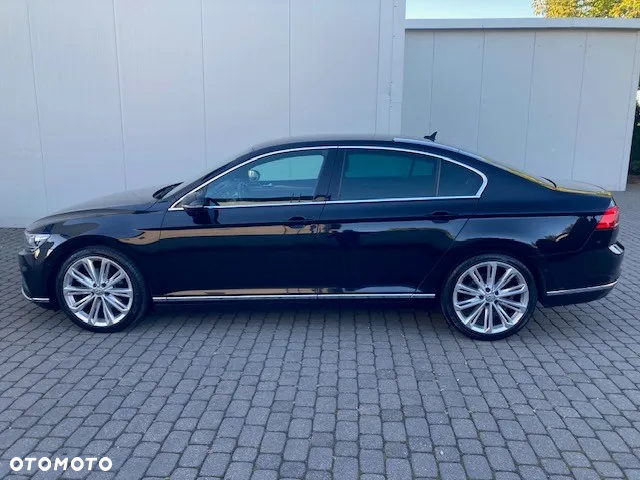 Volkswagen Passat 2.0 TSI Elegance DSG - 4