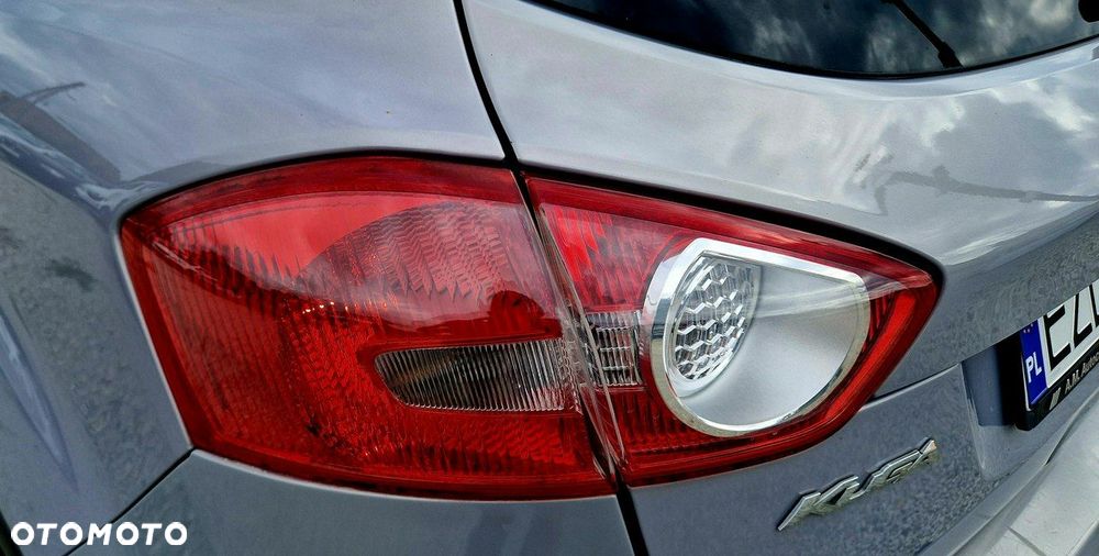 Ford Kuga 2.0 TDCi 4x4 Titanium - 36
