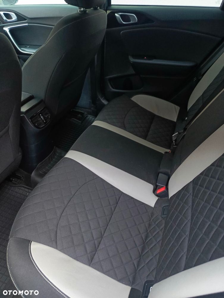 Kia ProCeed 1.5 T-GDI DCT7 OPF (48V Mild Hybrid) GT Line - 9
