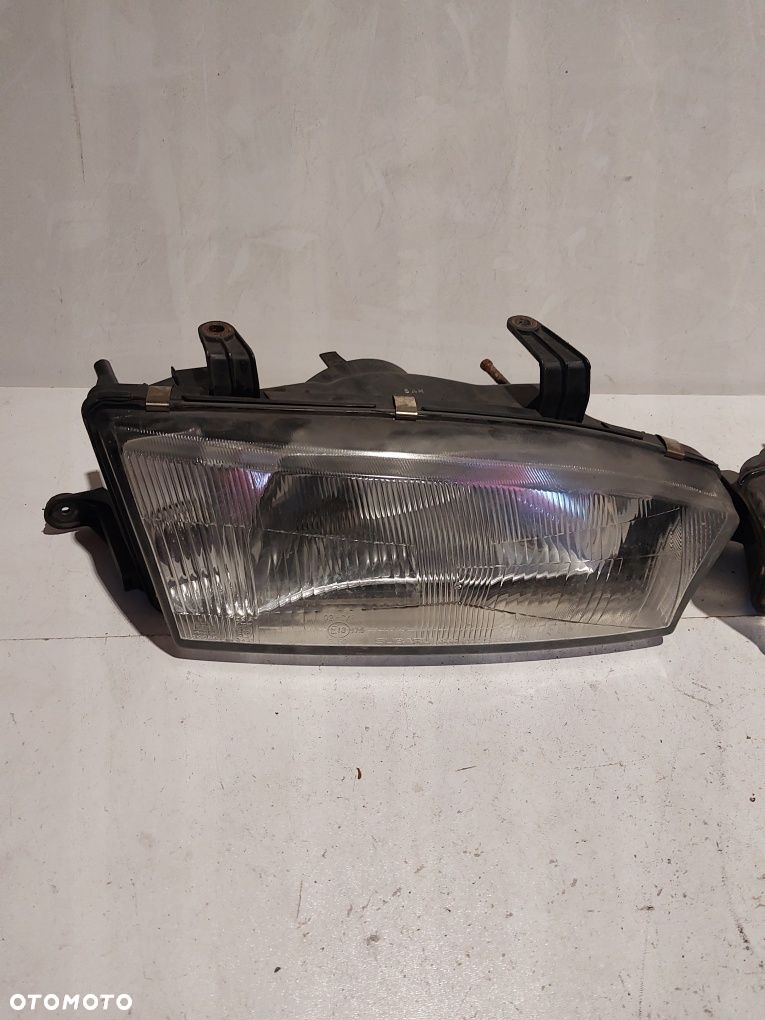 Subaru Legacy II 2 lampa przednia prawa lewa reflektor prawy lewy - 2
