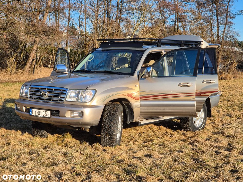 Toyota Land Cruiser - 25