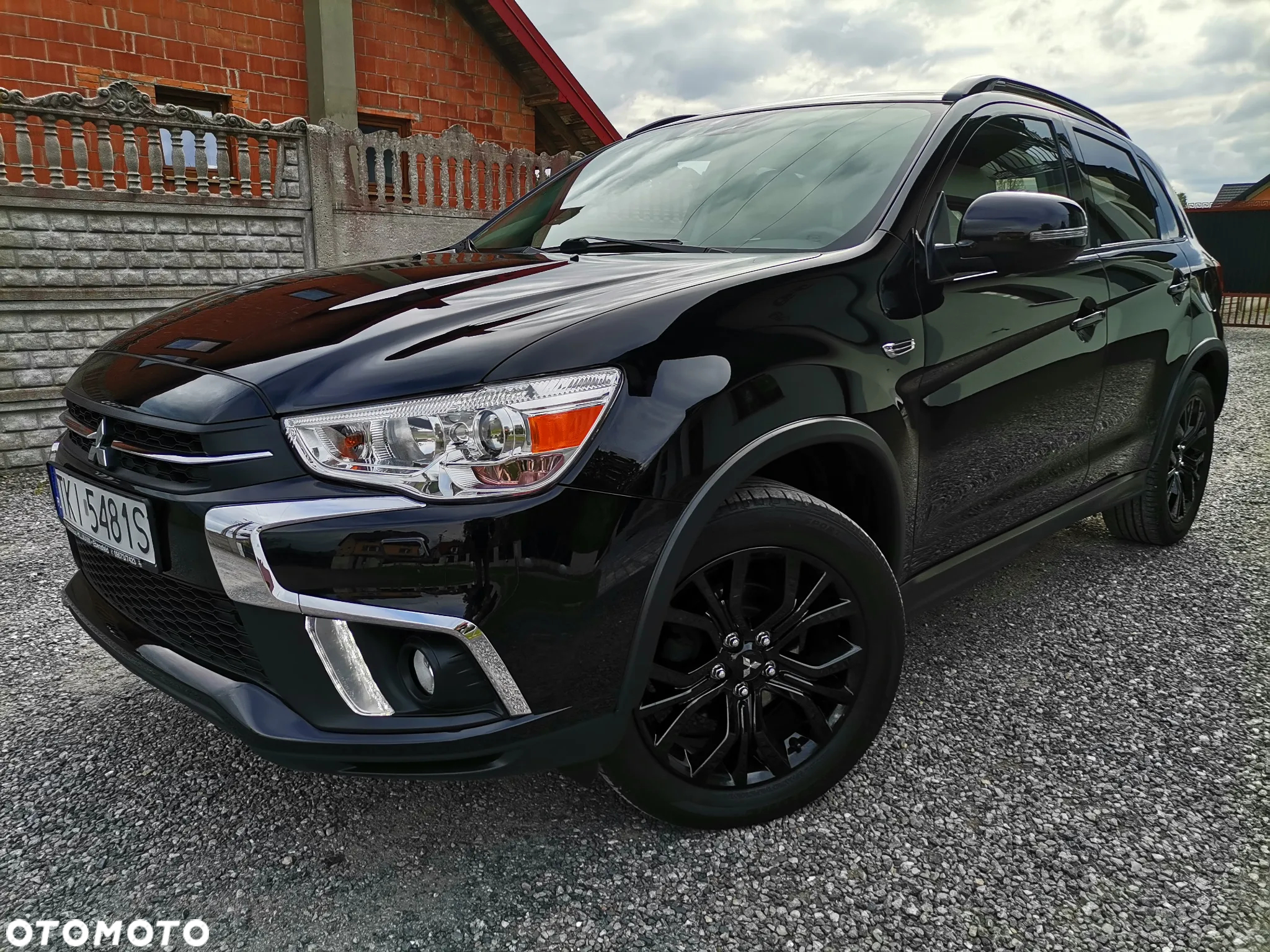 Mitsubishi ASX 1.6 2WD Diamant Edition+ - 2
