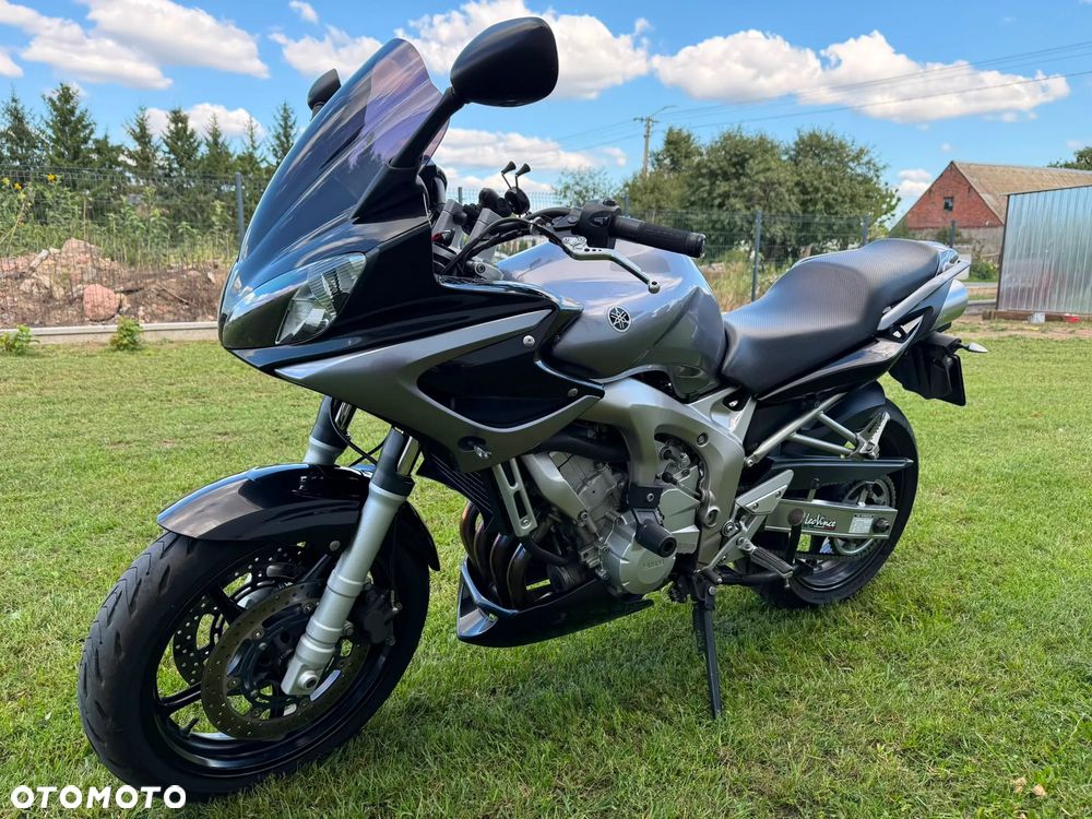 Yamaha FZ6 - 21