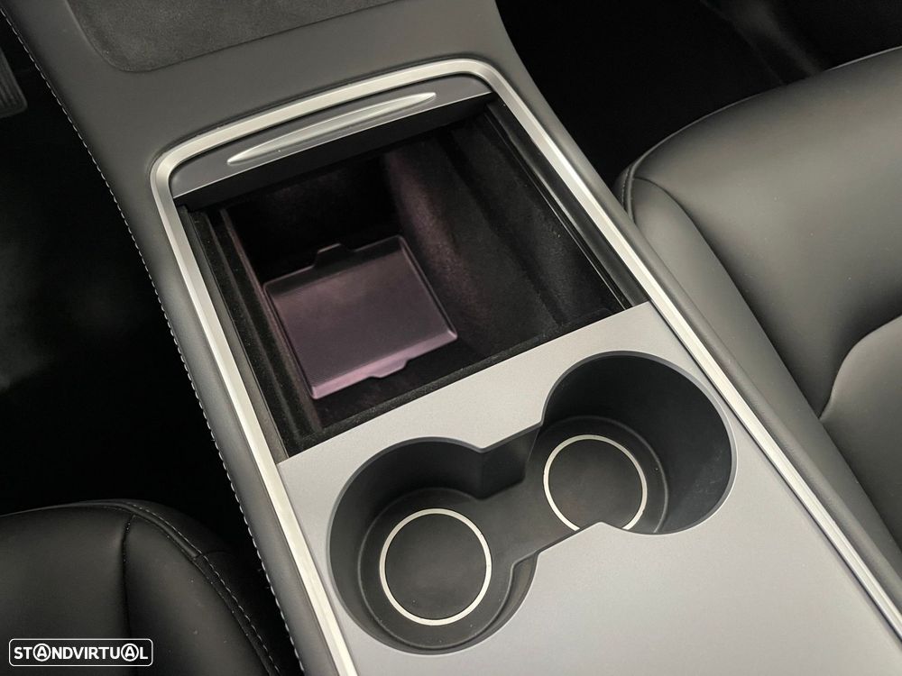 Tesla Model Y RWD - 42