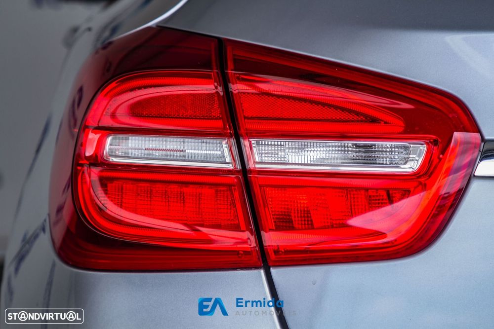 Mercedes-Benz GLA 220 d AMG Line - 10