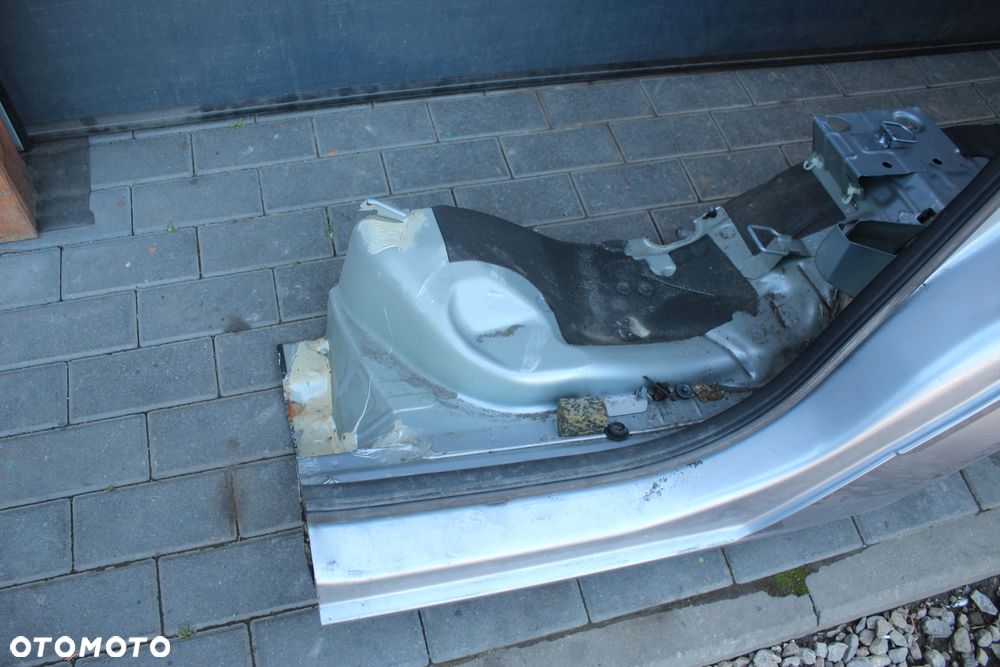 ĆWIARTKA BŁOTNIK LEWY TYLNY OPEL ASTRA H KOMBI Z163 - 7