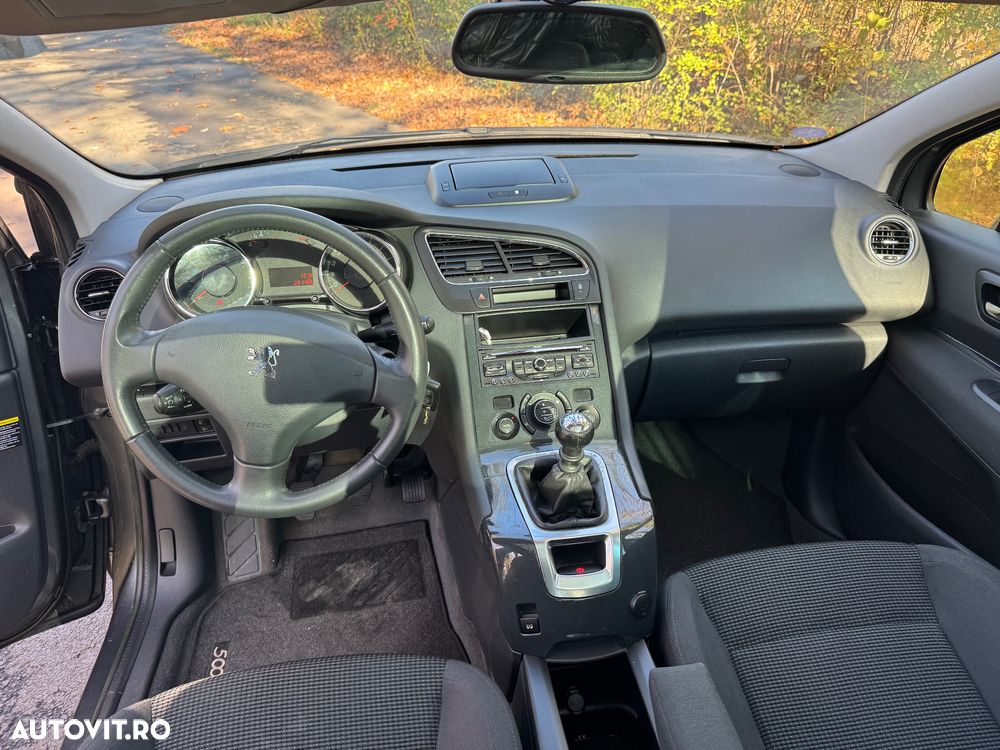 Peugeot 5008 - 5