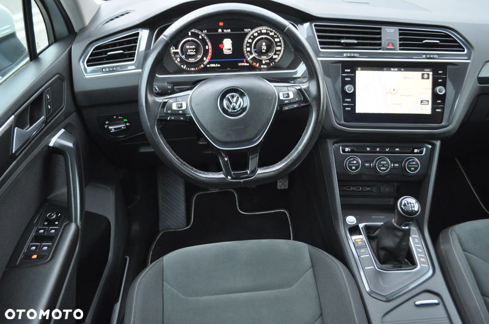 Volkswagen Tiguan 2.0 TDI SCR (BlueMotion Technology) Highline - 17