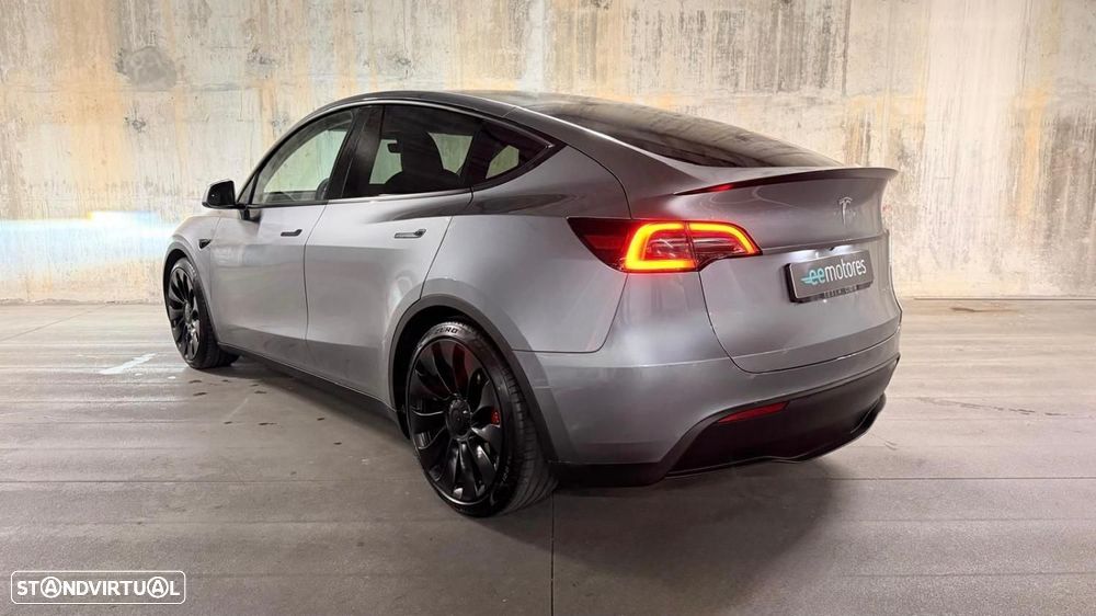Tesla Model Y Performance Tração Integral - 24