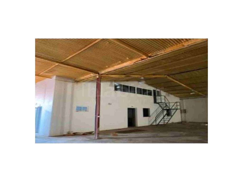 Armazém com Terreno Urbano - Grande imagem: 5/5