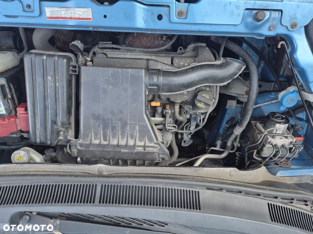 Opel Agila 1.0 Essentia - 11