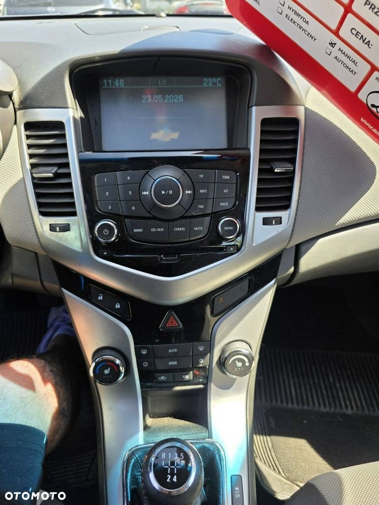 Chevrolet Cruze 1.8 LS - 13