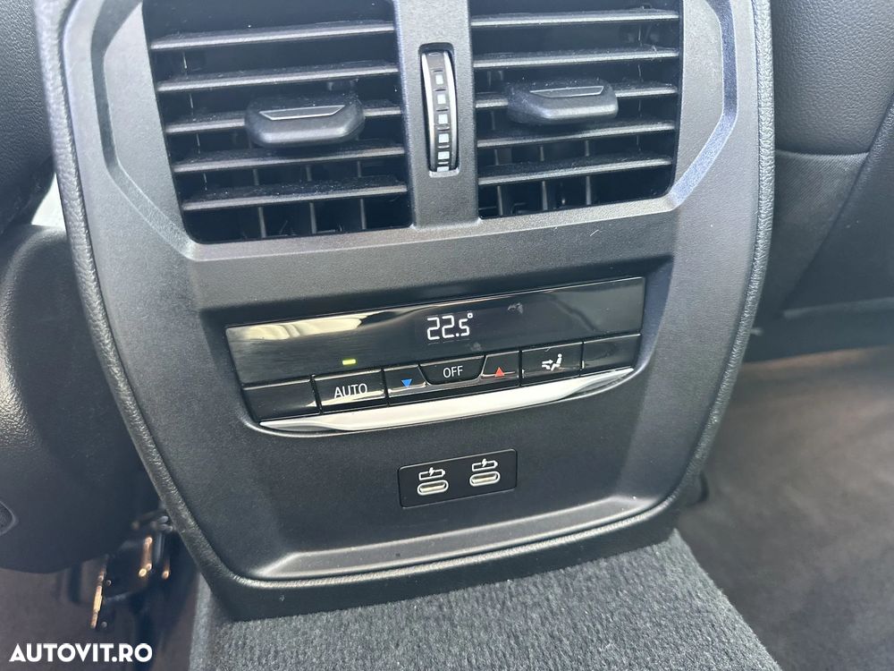 BMW Seria 3 320i xDrive AT - 24