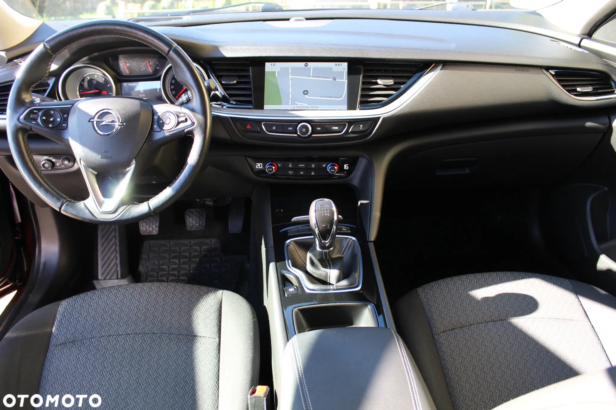 Opel Insignia - 28