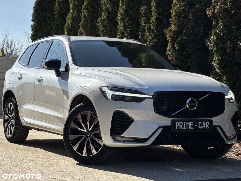 Volvo XC 60 B4 D Plus Dark - 5