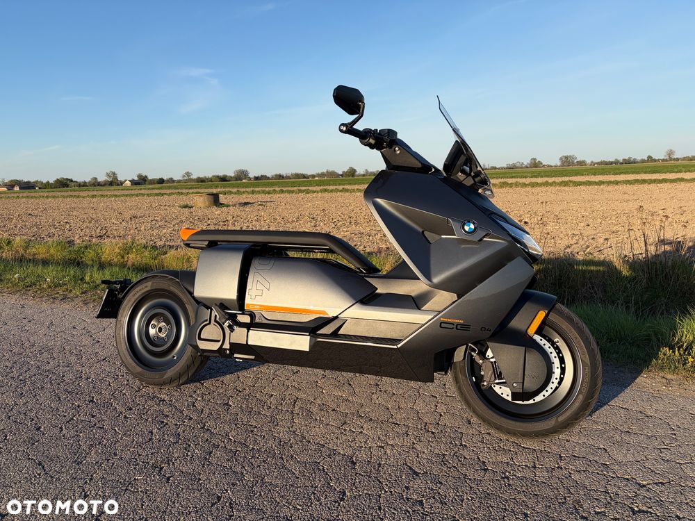 BMW CE 04 - 2