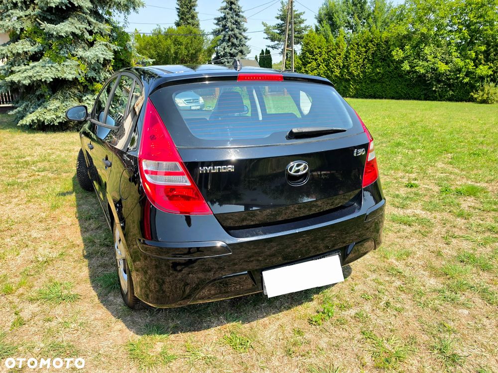 Hyundai i30 1.4 FIFA WM Edition - 17