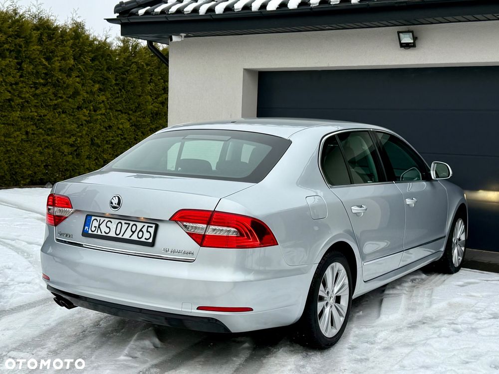 Skoda Superb 1.8 TSI DSG Exclusive - 26