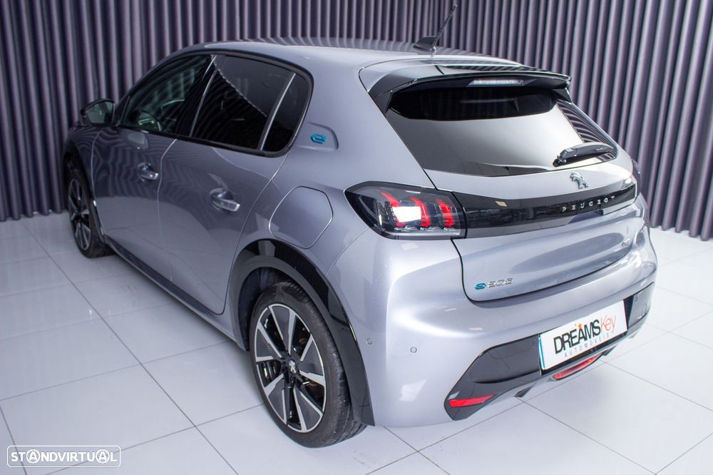 Peugeot e-208 GT Pack - 10