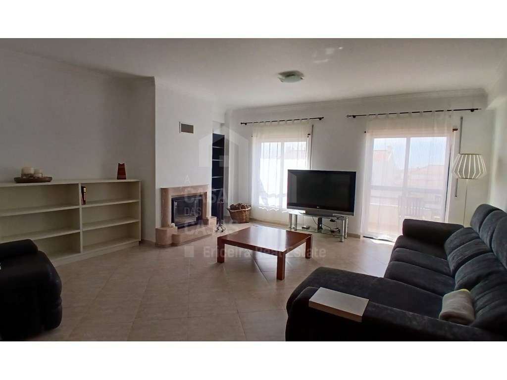Arrenda Apartamento T2 - Ericeira, A Casa das Casas - Grande imagem: 2/19