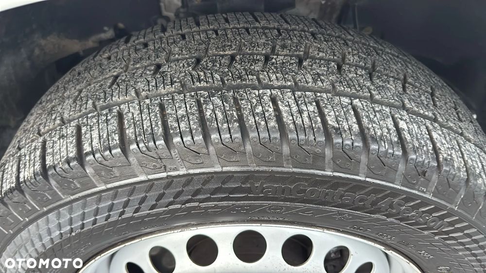 Volkswagen Transporter - 31