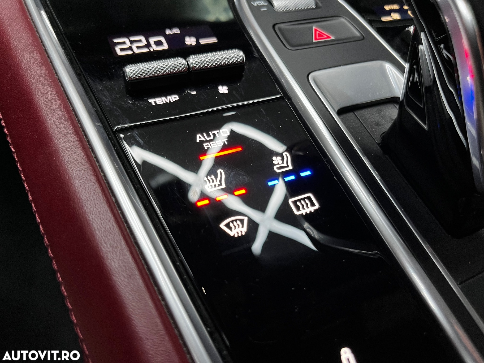 Porsche Panamera - 18