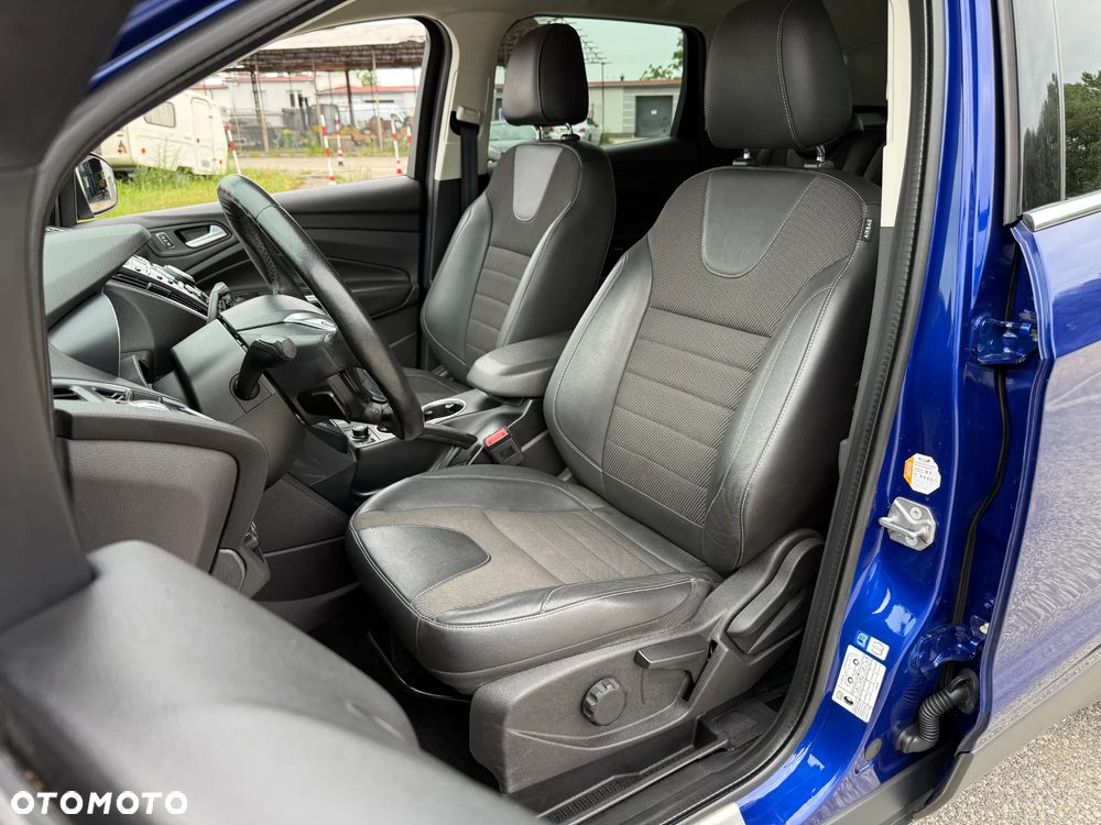 Ford Kuga 1.5 EcoBoost 4x4 Business Edition - 4