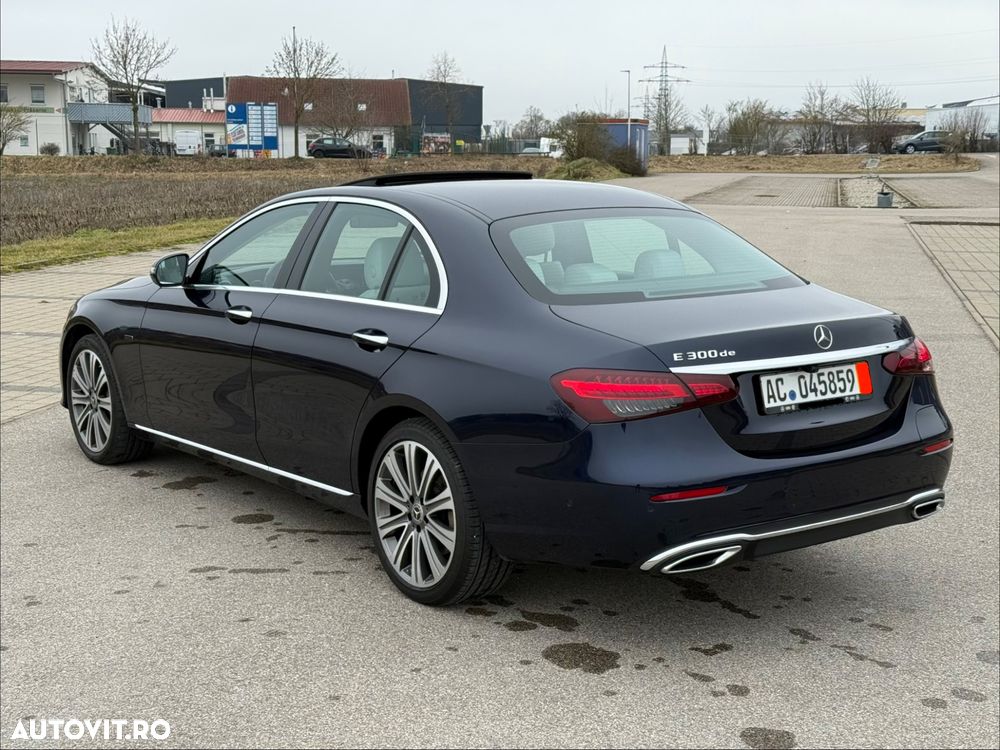 Mercedes-Benz E 220 d 9G-TRONIC Exclusive - 9