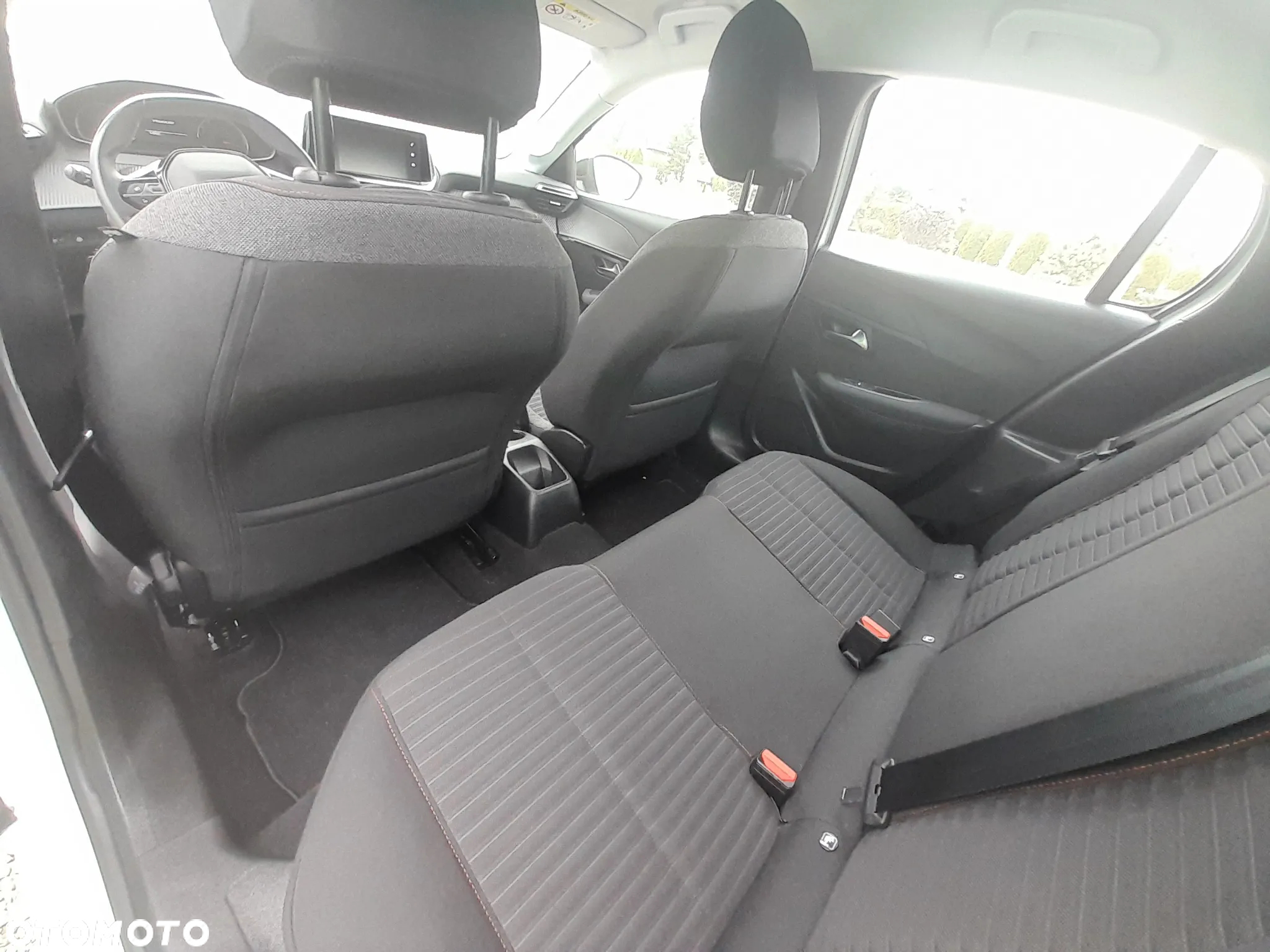 Peugeot 208 1.5 BlueHDi Allure S&S - 35