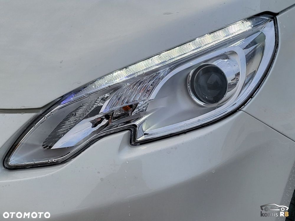Peugeot 2008 - 9