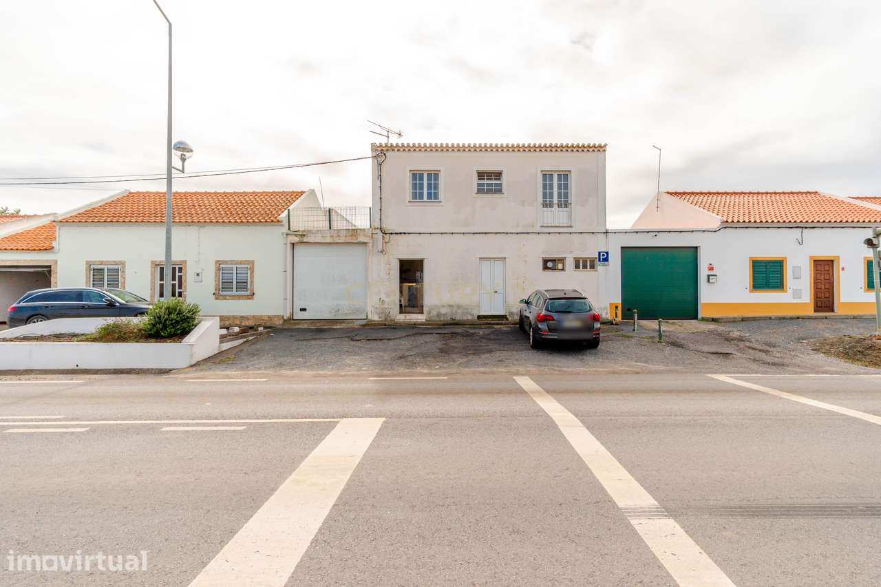 Prédio em propriedade total em Figueira dos Cavaleiros, Ferreira do Al - Grande imagem: 2/28