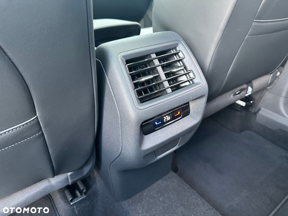Volkswagen Tiguan 2.0 TSI 4Mot Elegance DSG - 32