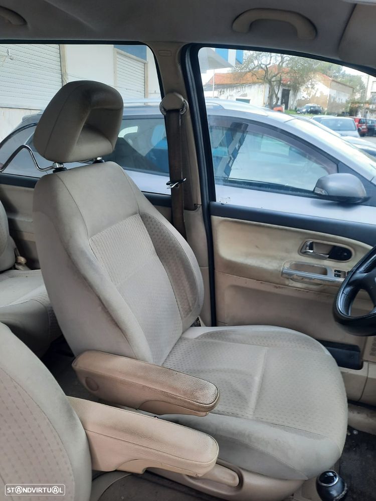 VW Sharan 2.0 TDi BlueMotion - 9