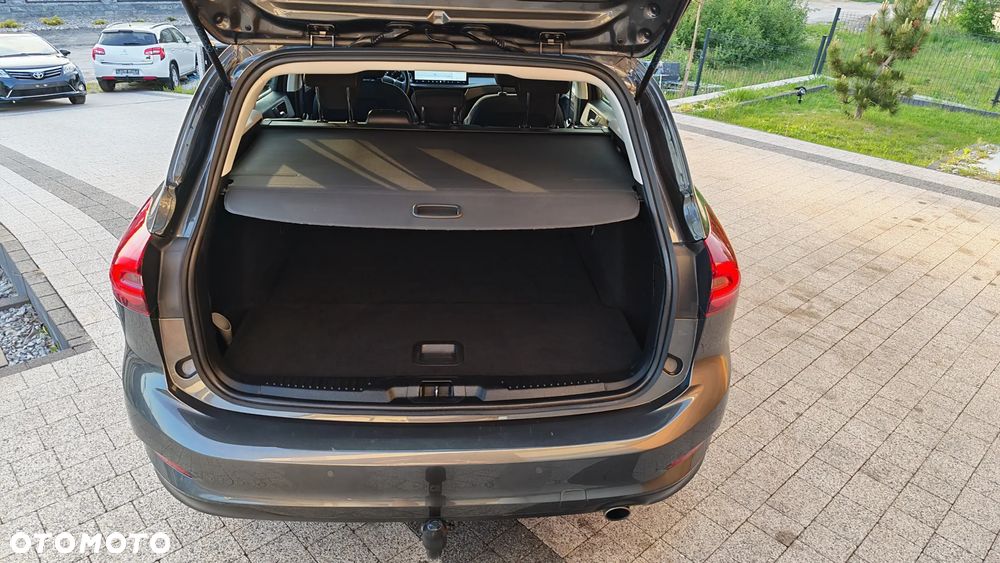Ford Focus 1.5 EcoBlue Start-Stopp-System TITANIUM - 6