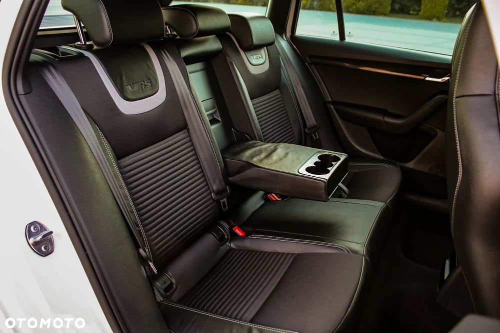 Skoda Octavia 2.0 TDI (Green tec) RS - 23