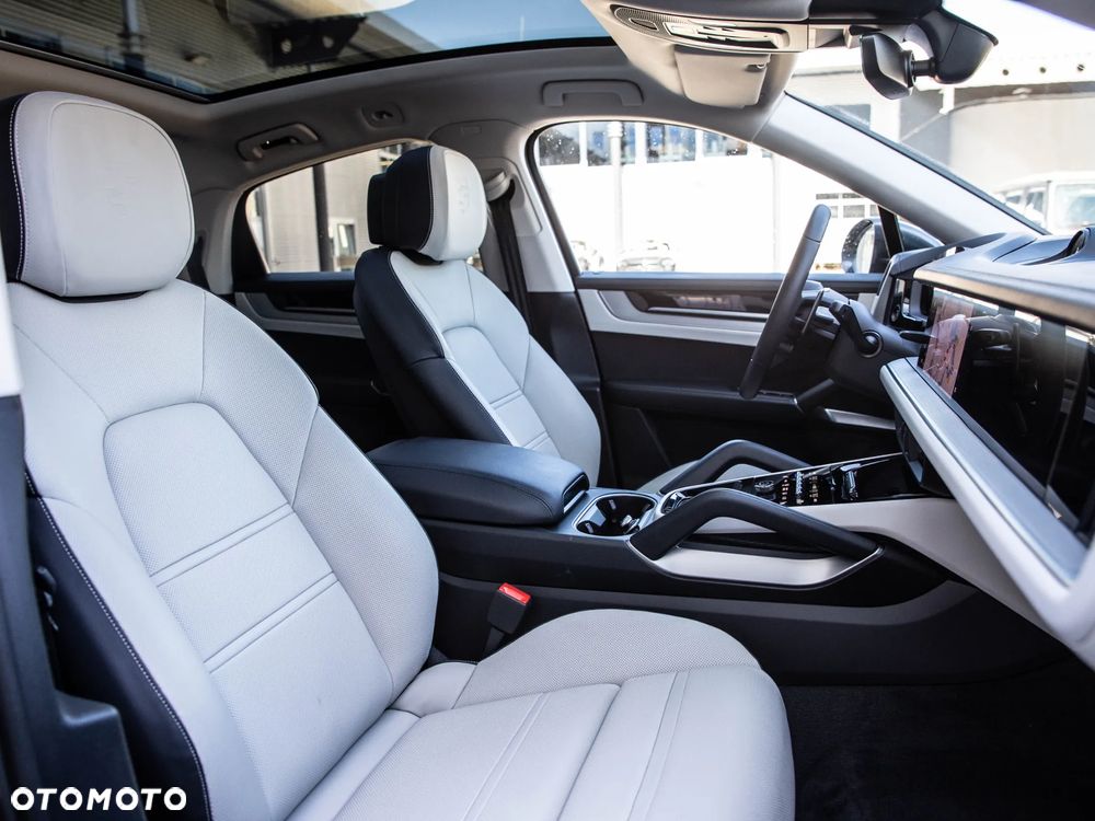 Porsche Cayenne S E-Hybrid PHEV - 17