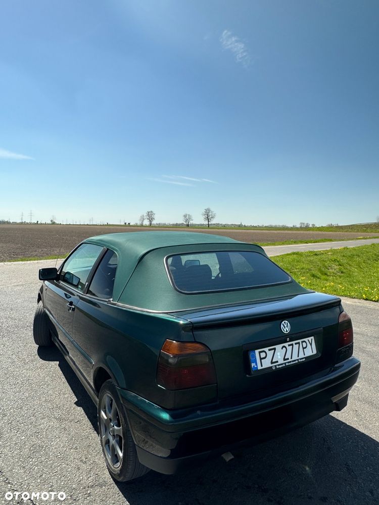 Volkswagen Golf - 6