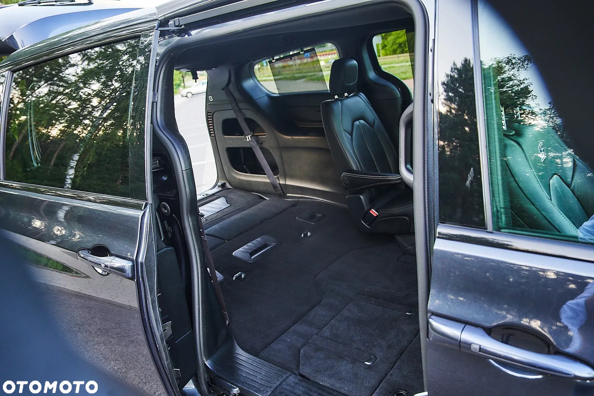Chrysler Pacifica - 19