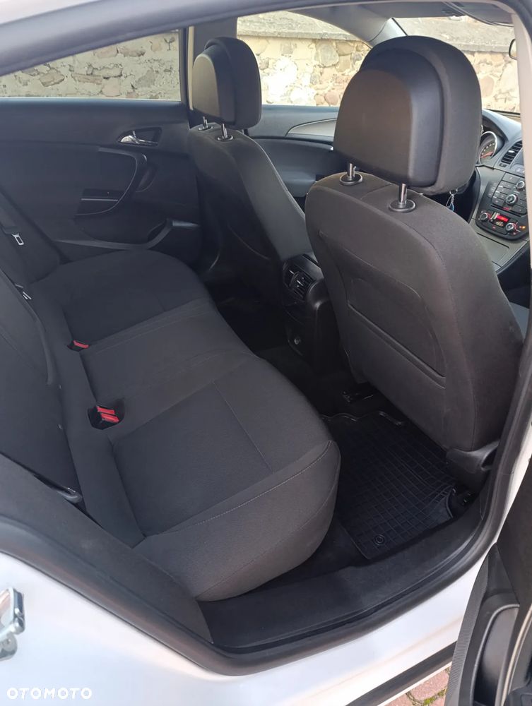Opel Insignia 2.0 CDTI - 15