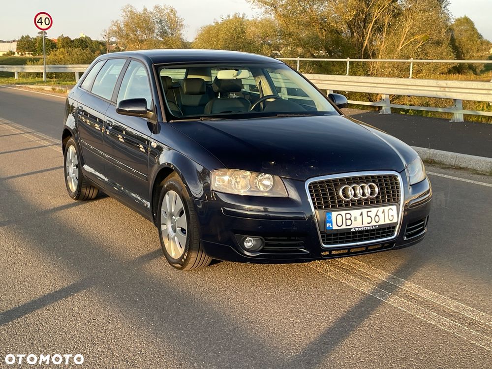 Audi A3 Sportback - 1
