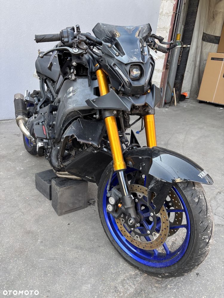 Yamaha MT - 4