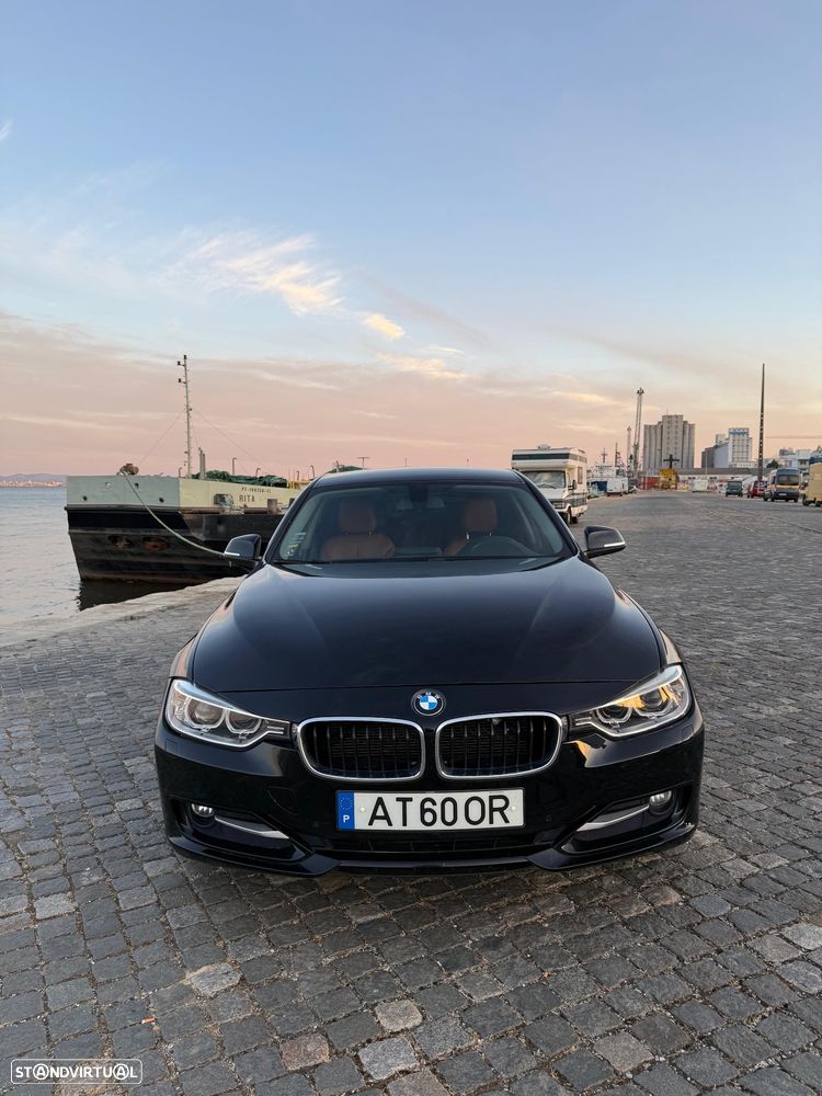 BMW 320 d Sport Line - 4