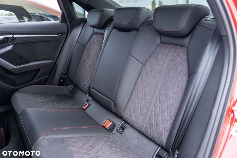 Audi S3 Limousine - 11