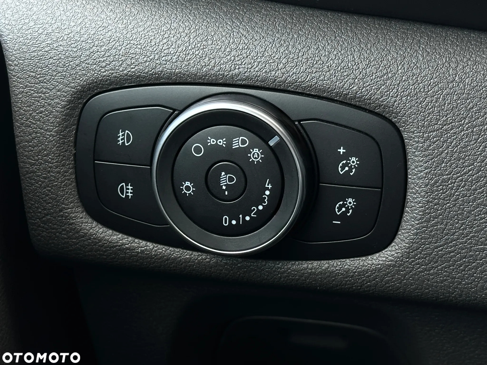 Ford Tourneo Custom 2.0 EcoBlue L1 Titanium SelectShift - 18