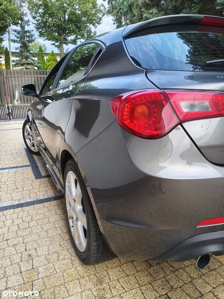Alfa Romeo Giulietta 2.0 JTDM 16V - 20